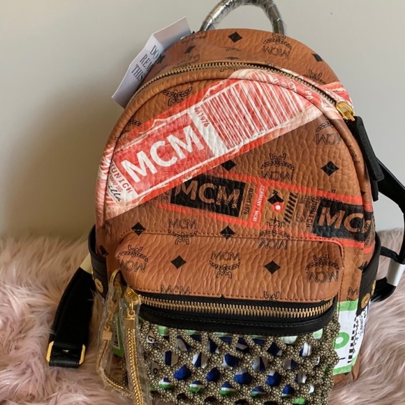 NWT! MCM STARK FLIGHT PRINT VISETOS BACKPACK W CERT OF AUTHENTICITY AND DUST BAG main image 6